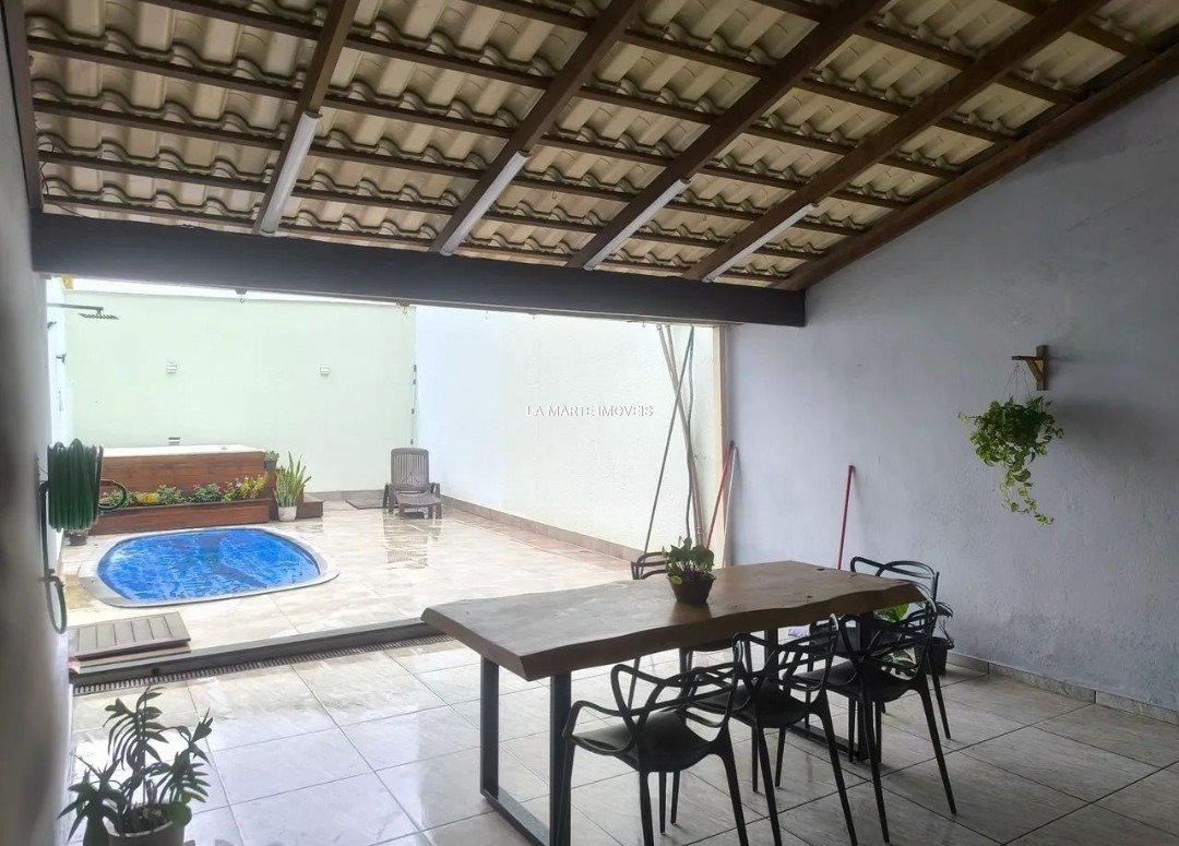 Casa, Quintas do Jacuba, 3 Quartos, 2 Vagas, 1 Suíte