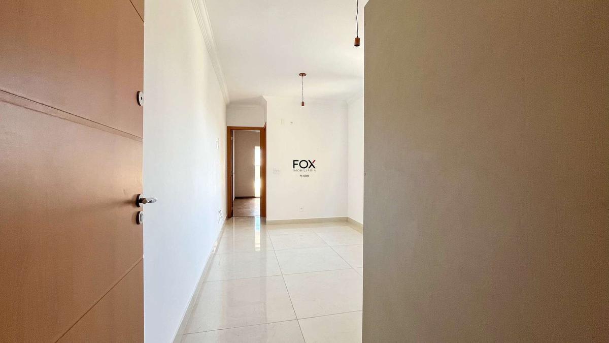 Apartamento, Sagrada Família, 1 Quarto, 1 Vaga