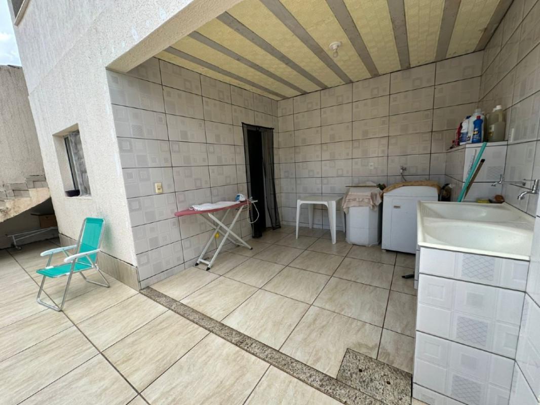 Casa, Teixeira Dias (barreiro), 3 Quartos, 2 Vagas, 1 Suíte