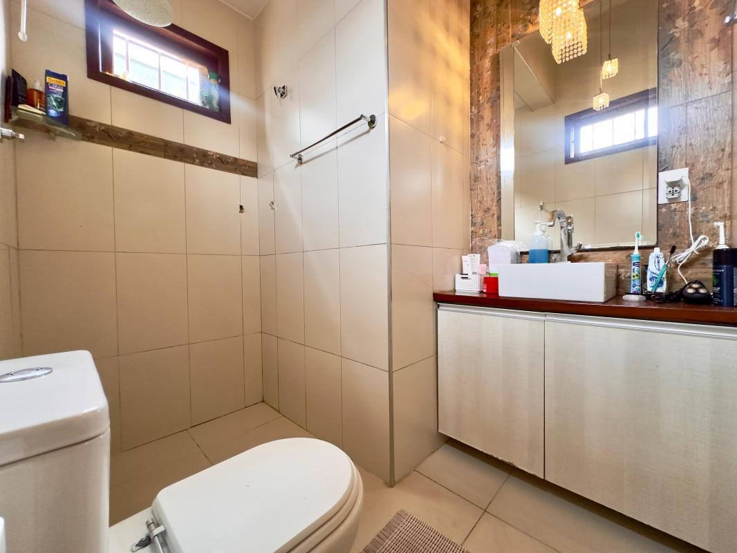 Casa, Novo Glória, 3 Quartos, 3 Vagas, 1 Suíte