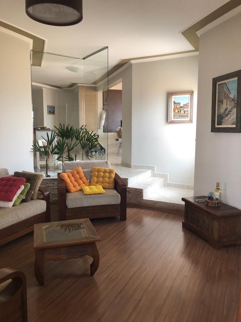 Casa, Parque Urupês, 4 Quartos, 2 Vagas, 1 Suíte