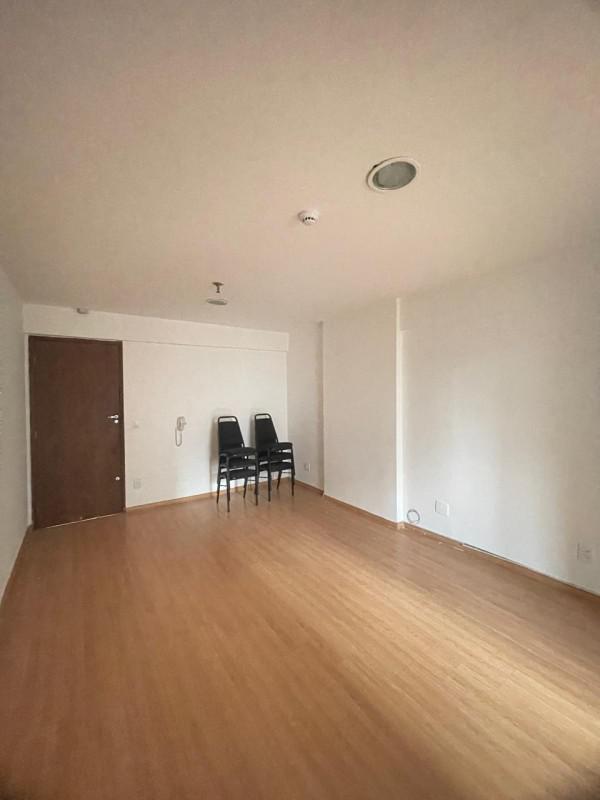 Sala, Centro, 0 Quarto, 0 Vaga