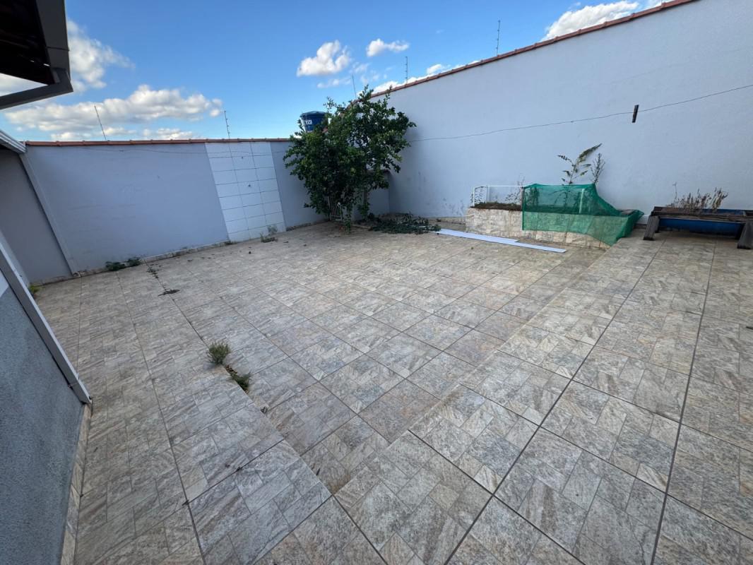 Casa, Bom Retiro, 3 Quartos, 4 Vagas, 1 Suíte