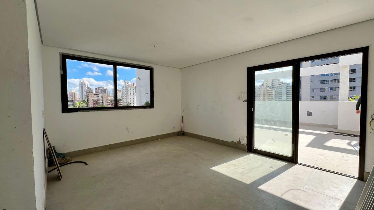 Cobertura, Funcionários, 3 Quartos, 2 Vagas, 1 Suíte