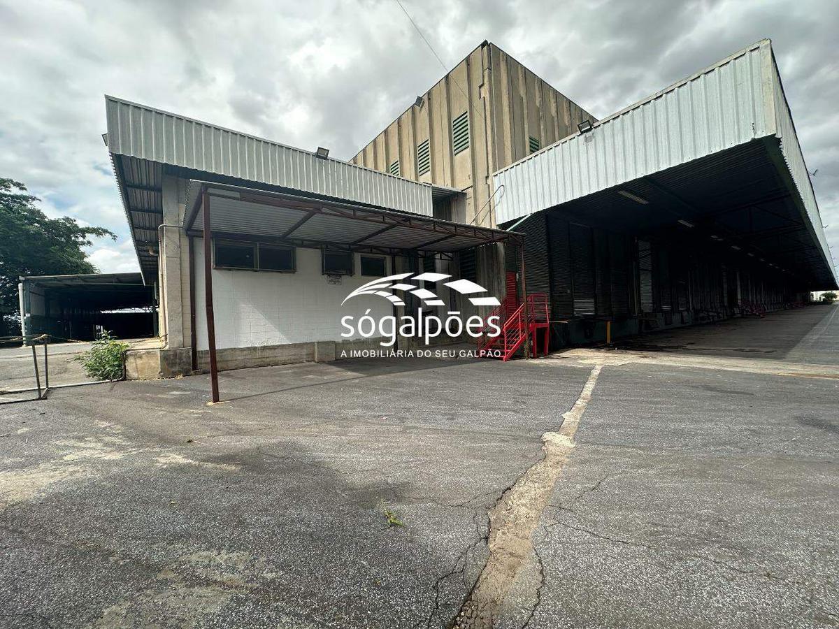 Galpão, Campina Verde, 30 Vagas