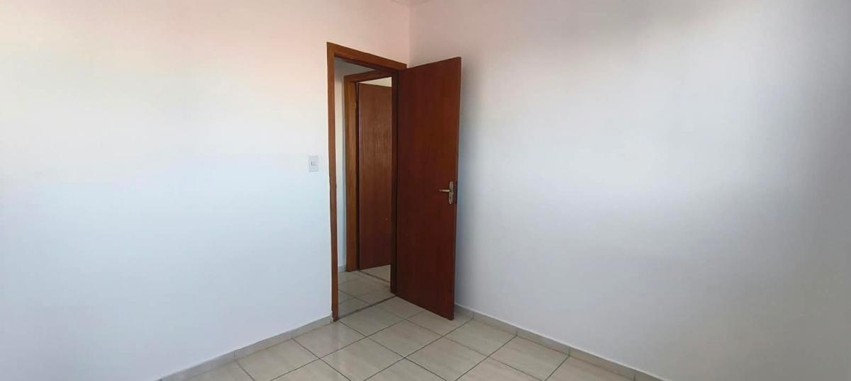 Apartamento, Santa Terezinha, 3 Quartos, 1 Vaga, 1 Suíte