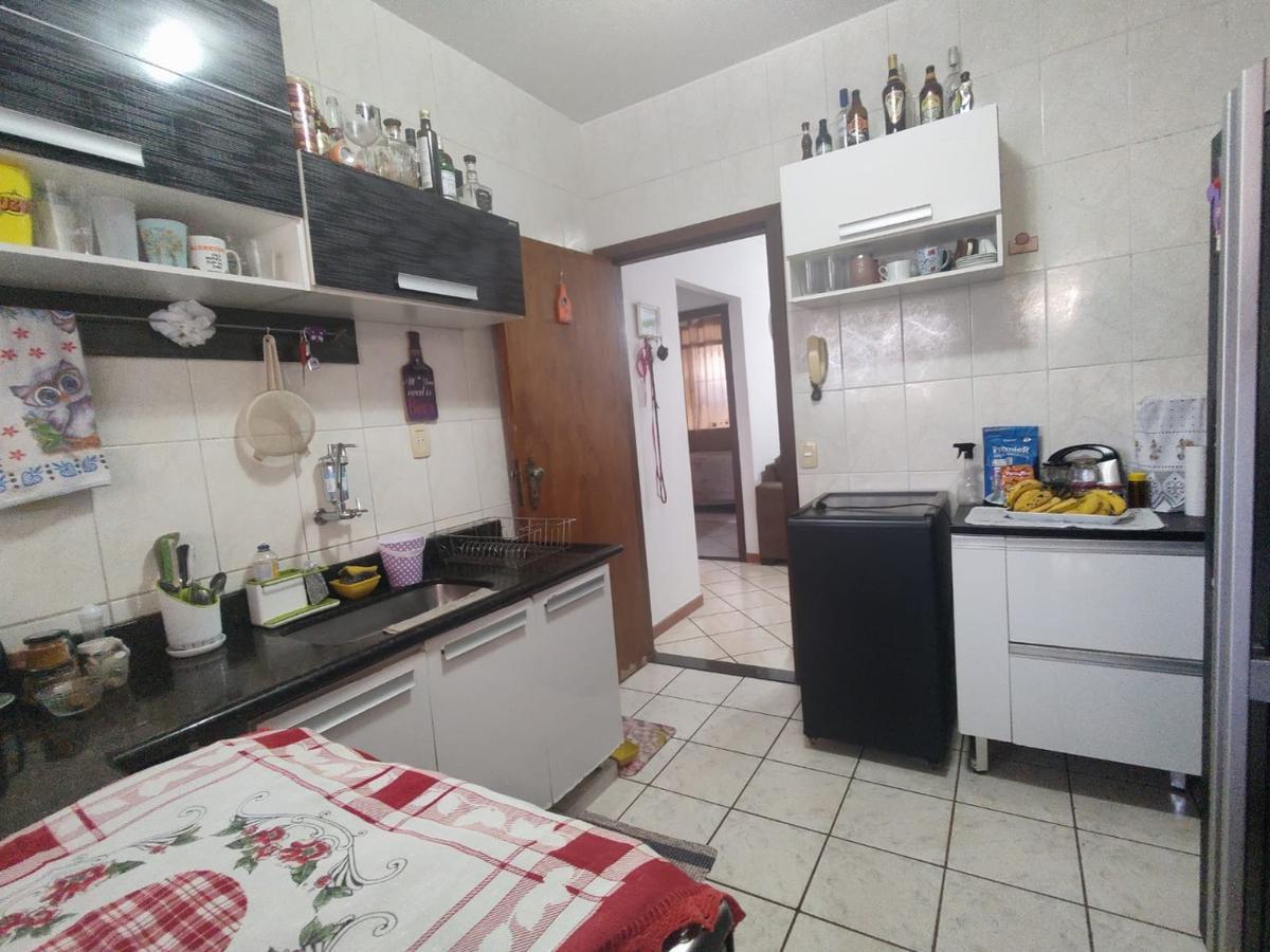 Casa, Santa Terezinha, 2 Quartos, 2 Vagas