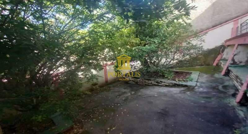 Casa, Cidade Nova, 5 Quartos, 3 Vagas, 1 Suíte