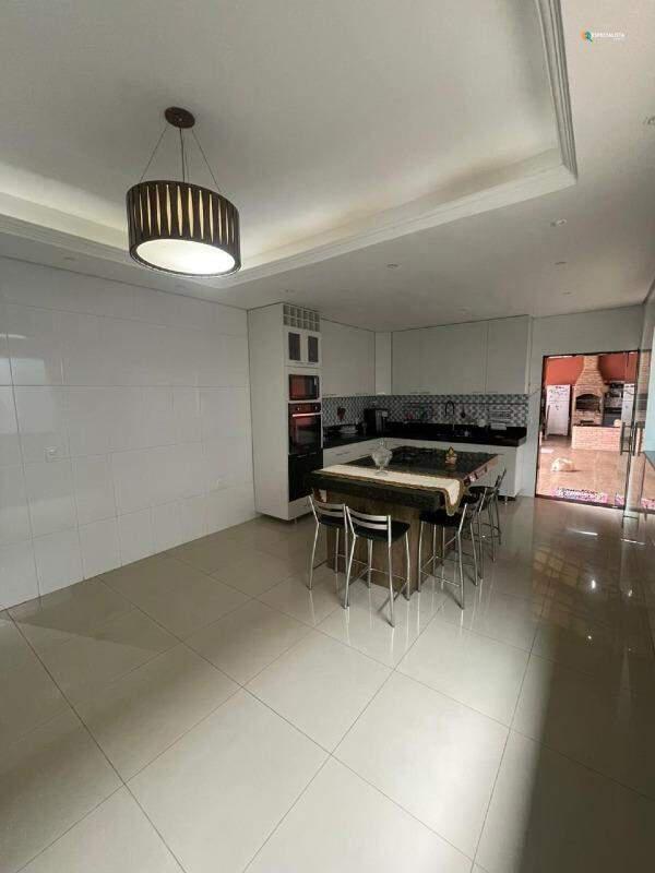 Casa, São Benedito, 4 Quartos, 3 Vagas, 1 Suíte