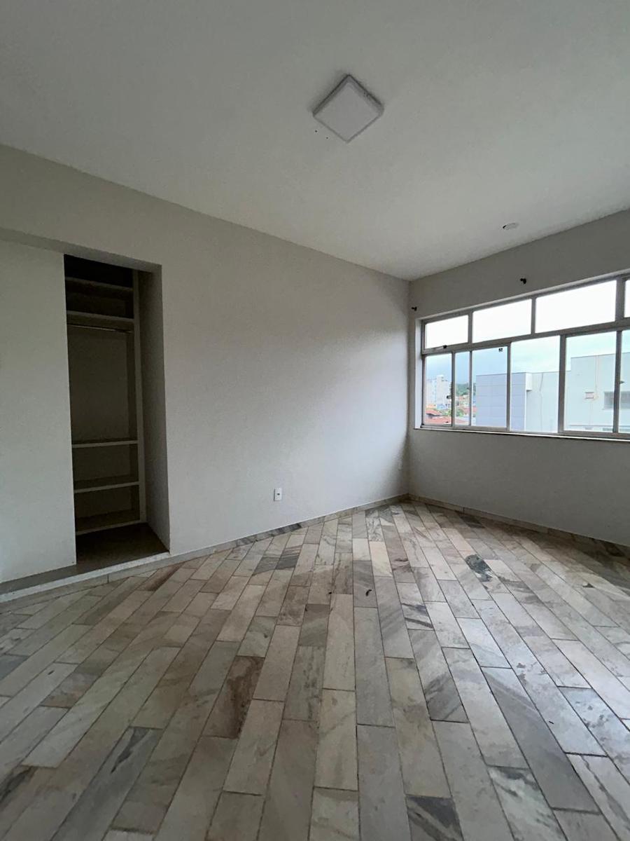 Apartamento, Centro, 2 Quartos, 0 Vaga