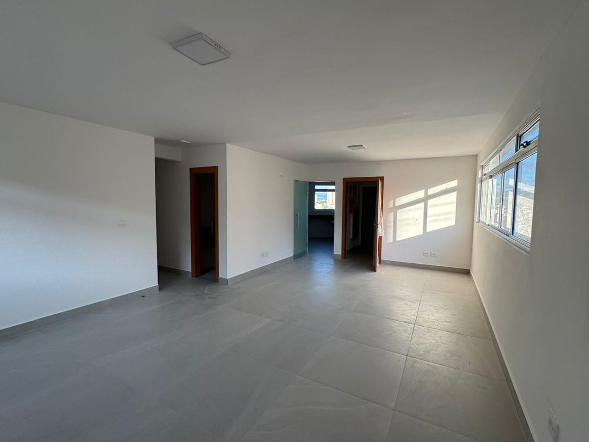 Apartamento, Colégio Batista, 4 Quartos, 2 Vagas, 2 Suítes