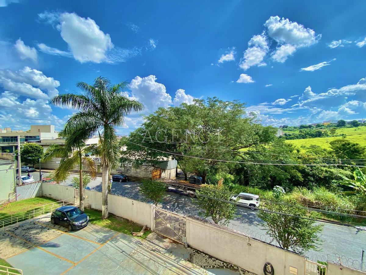 Apartamento, Califórnia, 3 Quartos, 0 Vaga, 0 Suíte