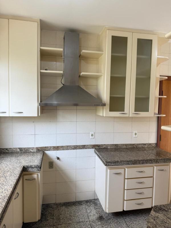 Apartamento, Coração de Jesus, 4 Quartos, 2 Vagas, 1 Suíte