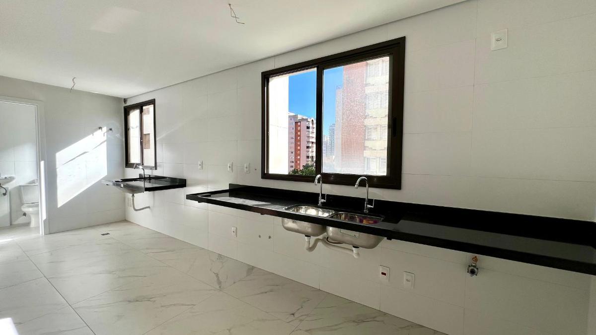 Apartamento, Savassi, 3 Quartos, 2 Vagas, 1 Suíte