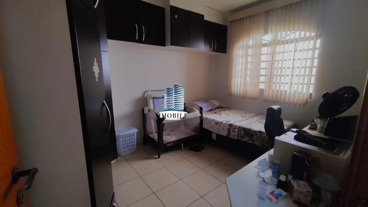 Casa, Serrano, 3 Quartos, 2 Vagas, 1 Suíte