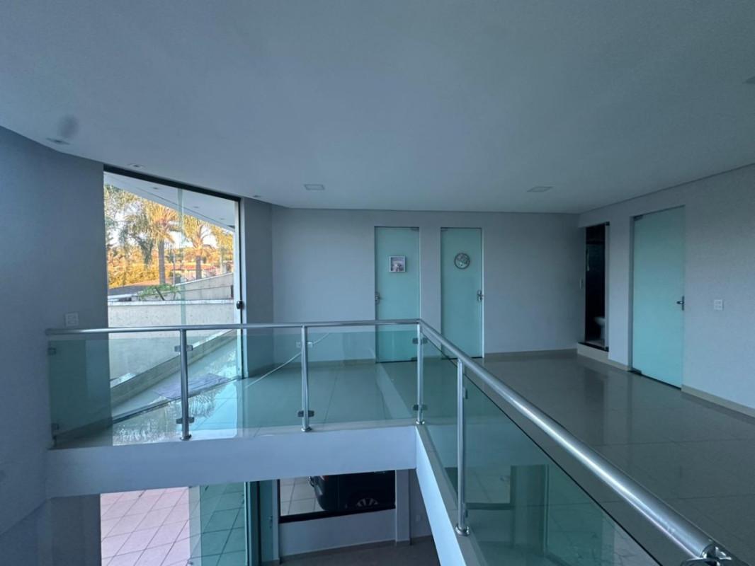 Casa, Estancias Imperiais, 3 Quartos, 5 Vagas, 1 Suíte