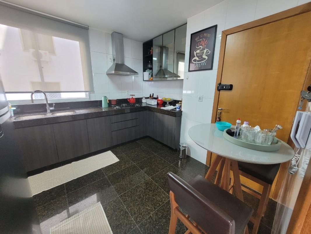 Apartamento, Castelo, 4 Quartos, 3 Vagas, 3 Suítes