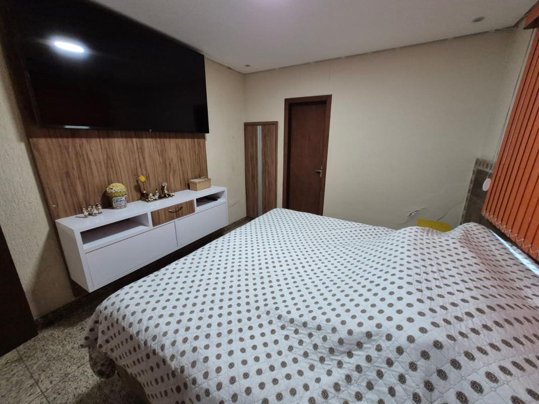 Casa, Eldorado, 3 Quartos, 4 Vagas, 1 Suíte