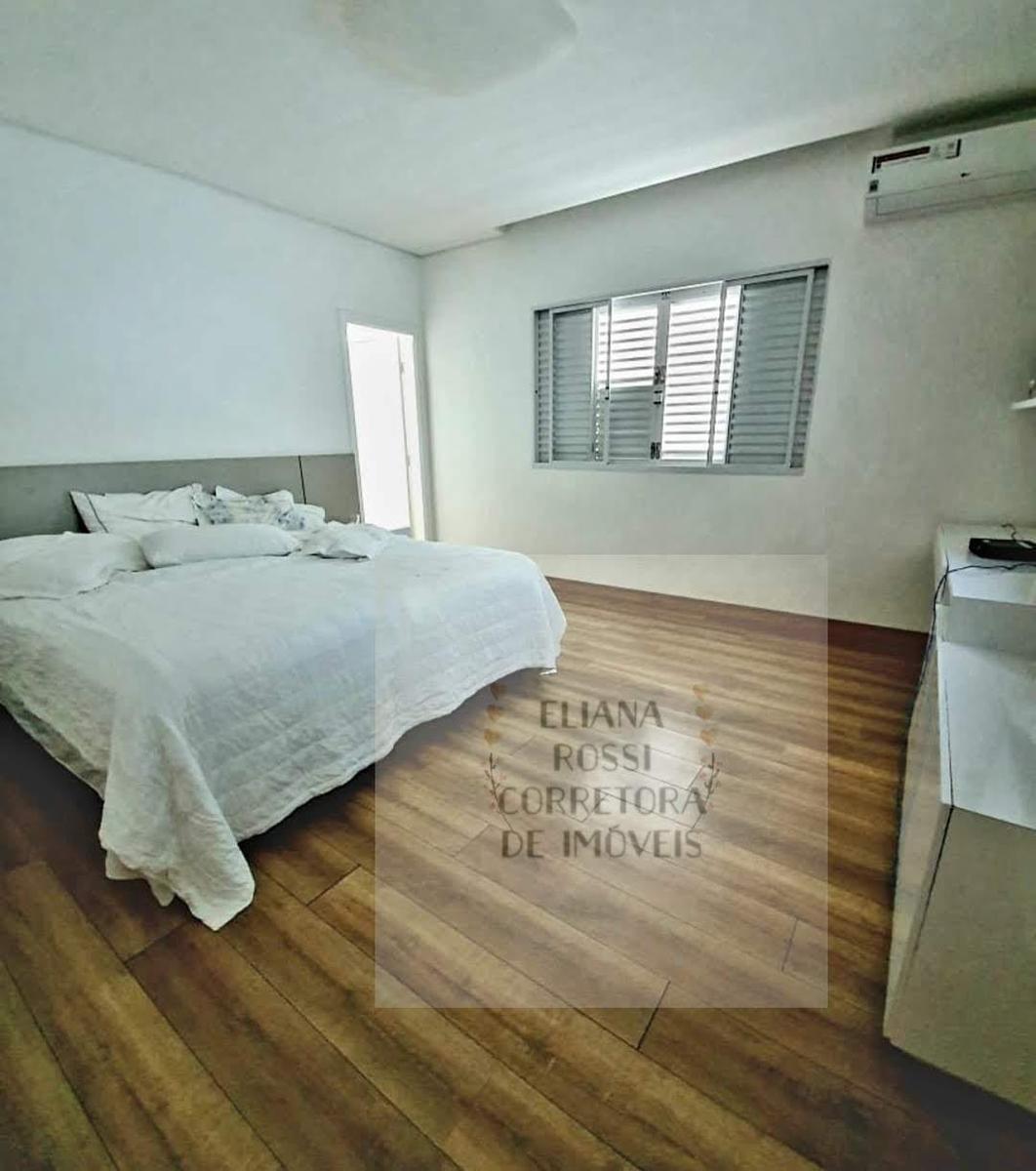 Casa, Centro, 4 Quartos, 3 Vagas