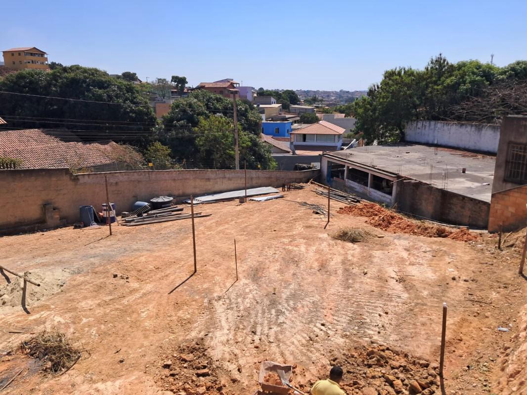 Galpão, Céu Azul, 0 Quarto, 0 Vaga