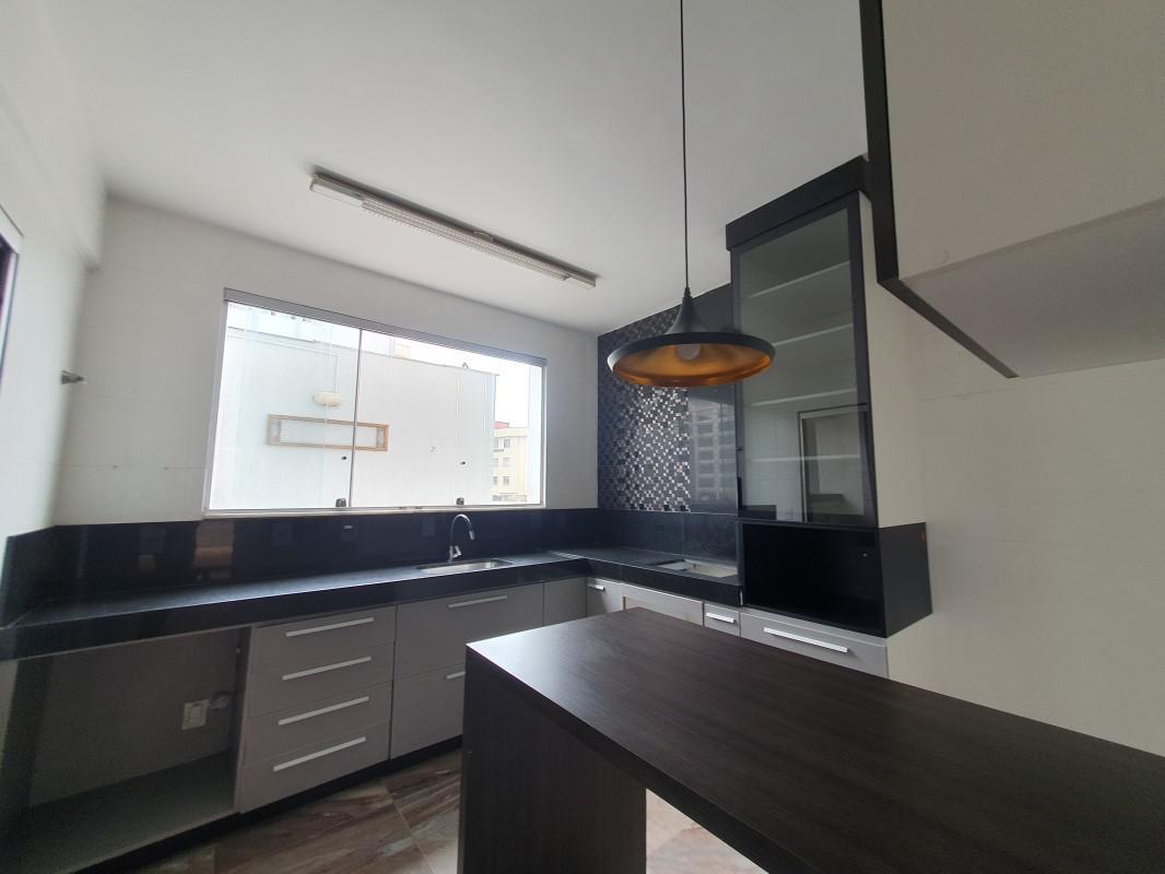 Apartamento, Estoril, 3 Quartos, 2 Vagas, 1 Suíte