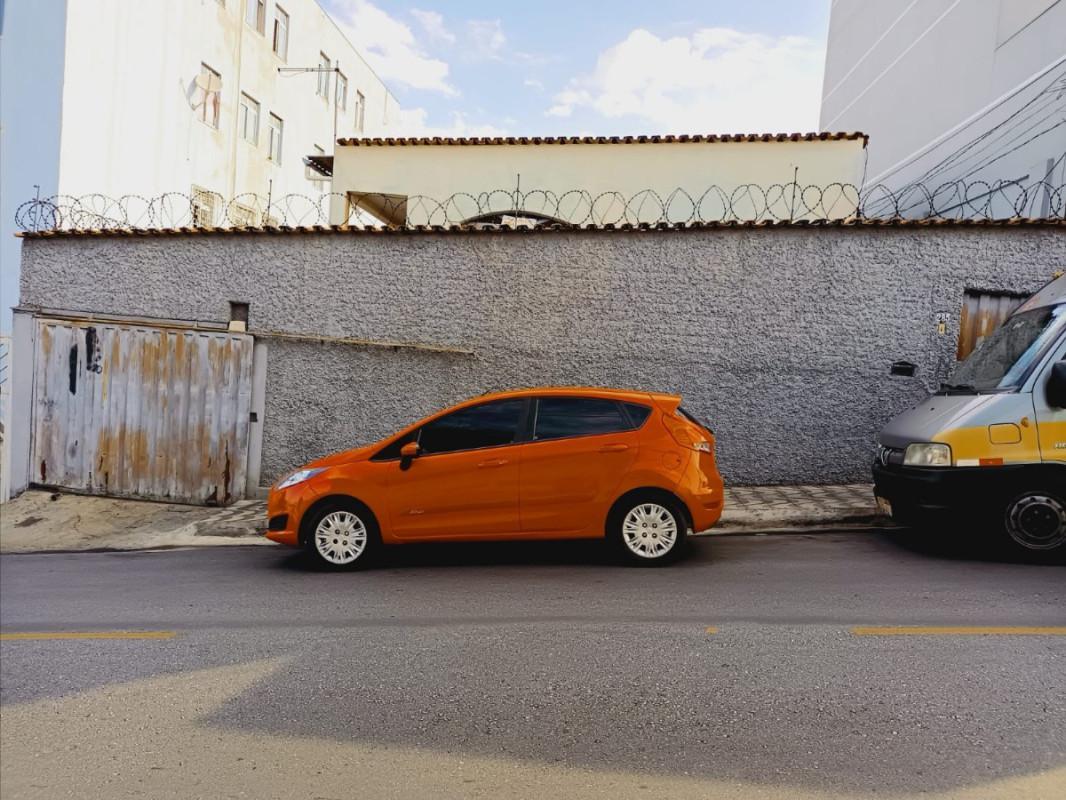 Casa, João Pinheiro, 5 Quartos, 3 Vagas, 1 Suíte