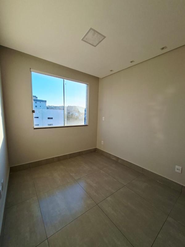 Cobertura, Santa Helena (barreiro), 3 Quartos, 2 Vagas, 1 Suíte
