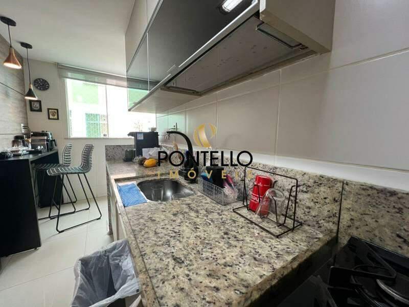 Apartamento, Sagrada Família, 3 Quartos, 2 Vagas, 1 Suíte