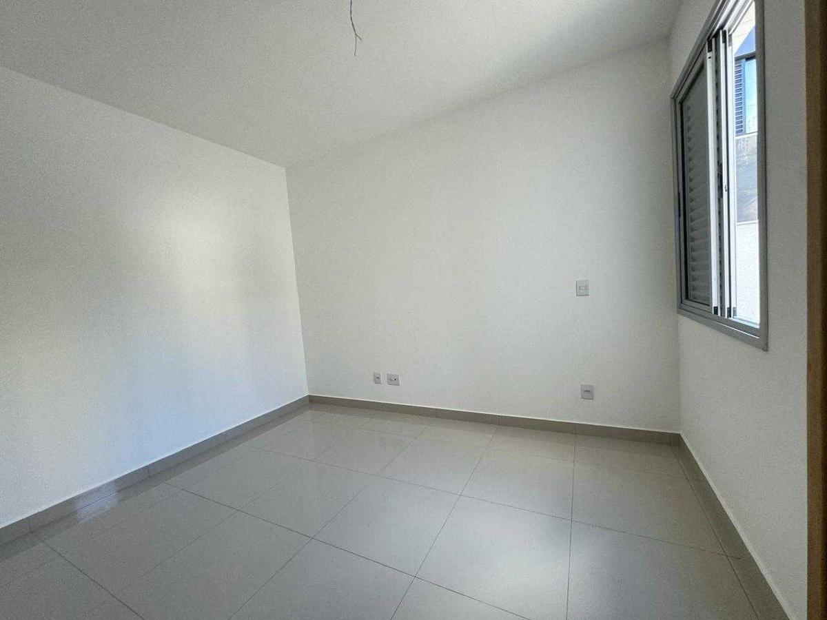 Apartamento, Vila Paris, 2 Quartos, 2 Vagas, 2 Suítes