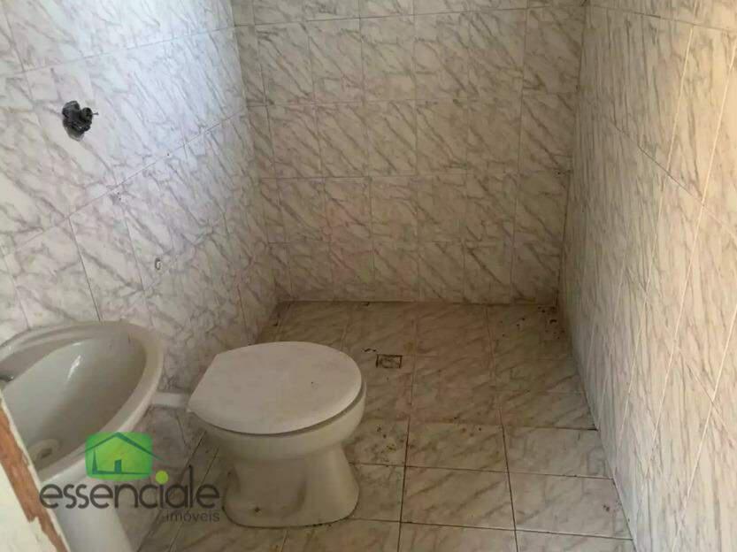 Galpão, Fonte Grande, 4 Quartos, 10 Vagas, 1 Suíte