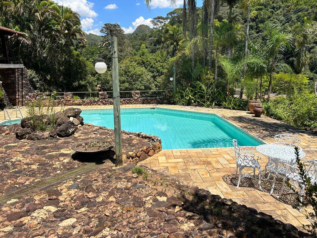 Casa, Jardim Canadá, 3 Quartos, 6 Vagas, 1 Suíte