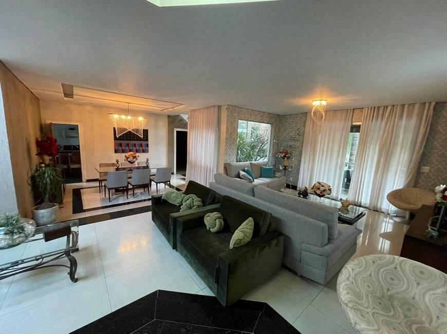Casa, Trevo, 4 Quartos, 5 Vagas, 2 Suítes