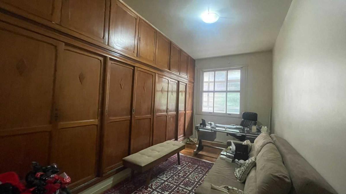 Apartamento, Centro, 4 Quartos, 0 Vaga, 1 Suíte