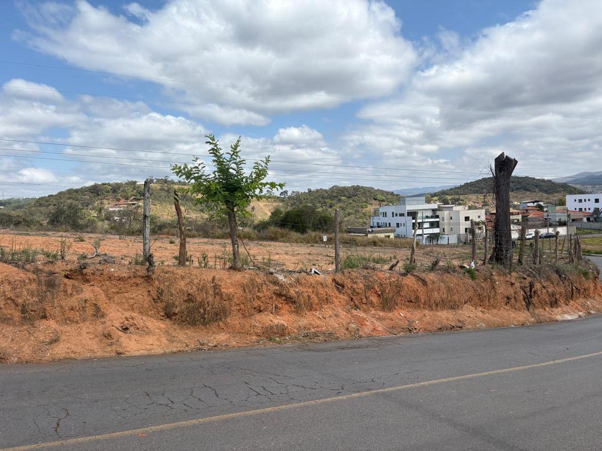 Lote, Novo Itabirito, 0 Quarto, 0 Vaga