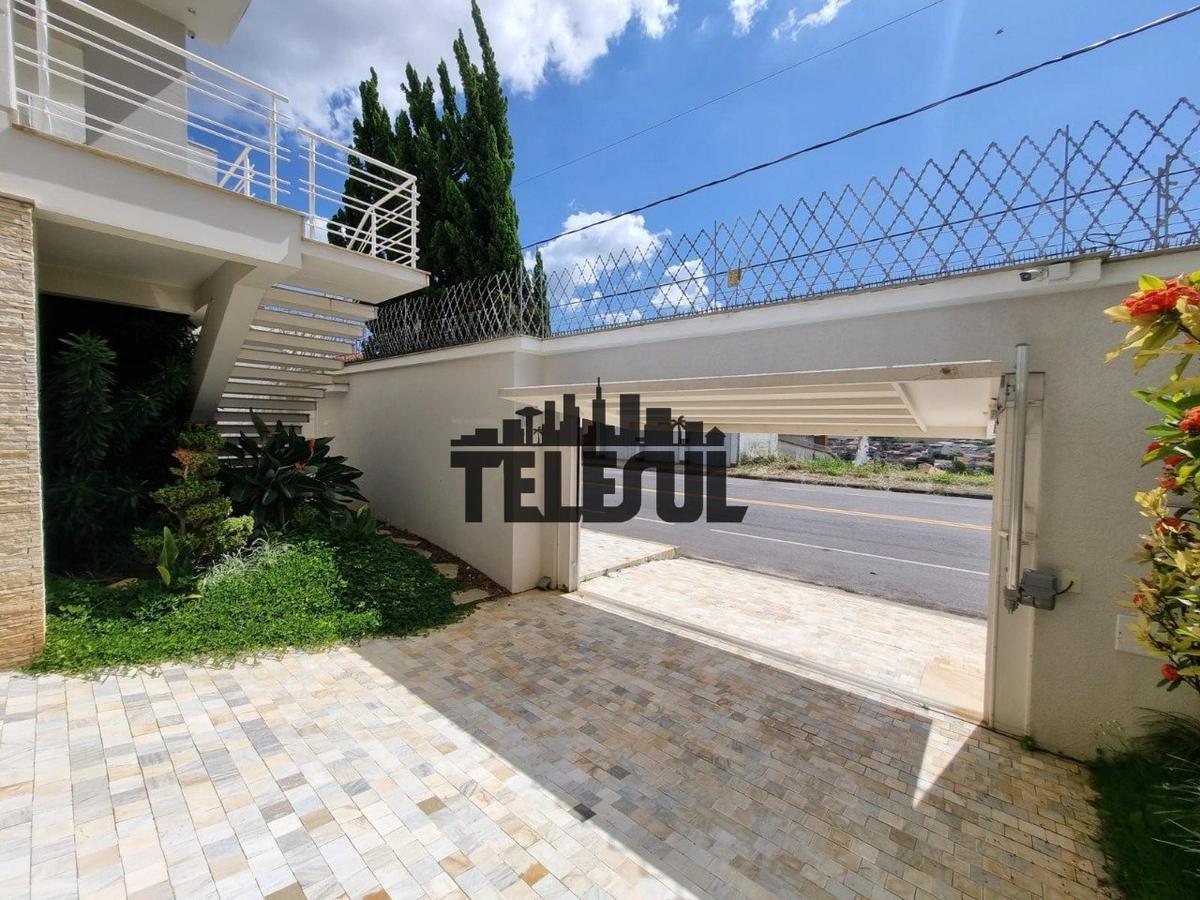Casa, Jardim Europa, 3 Quartos, 6 Vagas, 2 Suítes