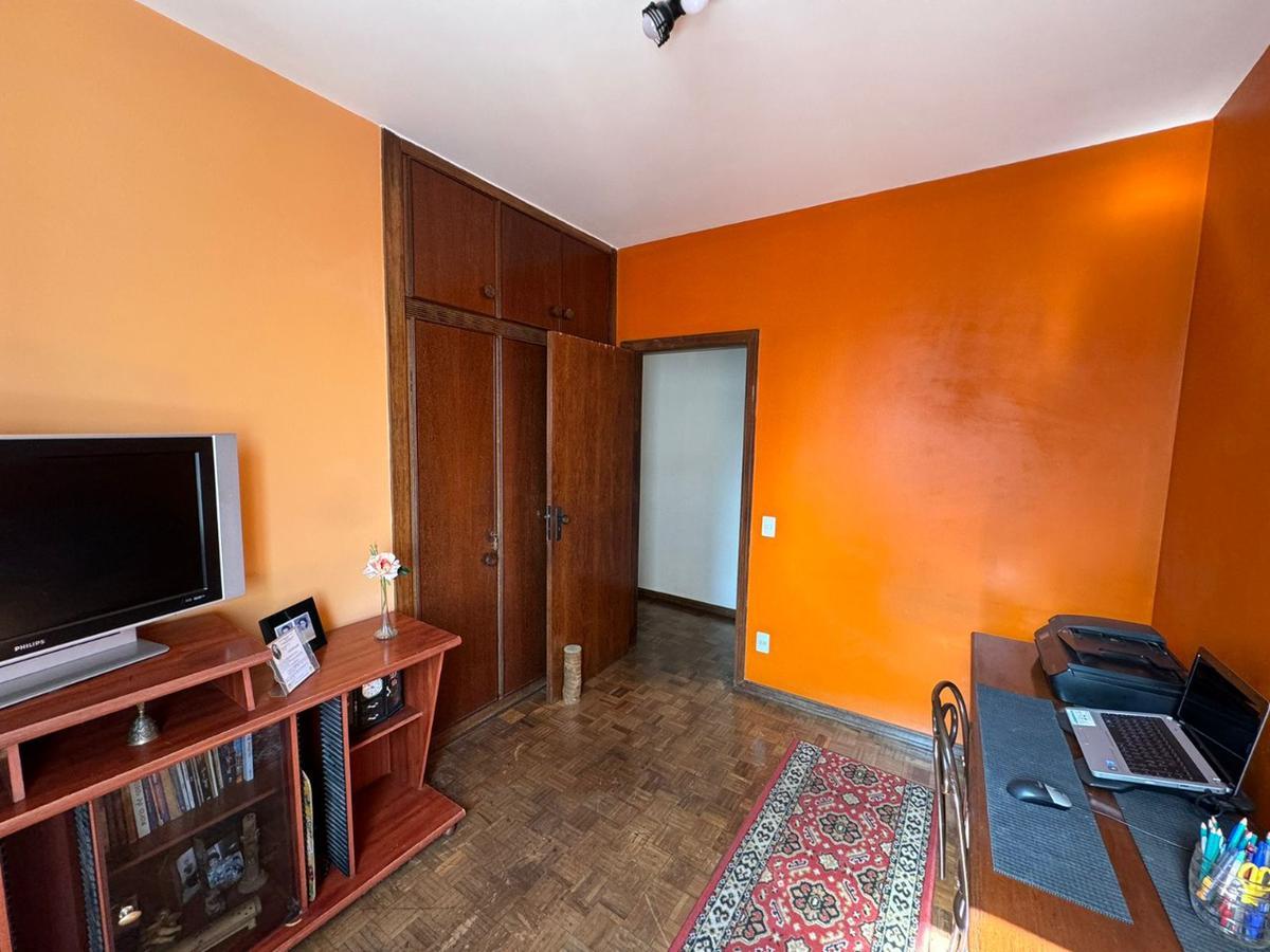 Apartamento, Funcionários, 4 Quartos, 2 Vagas, 1 Suíte