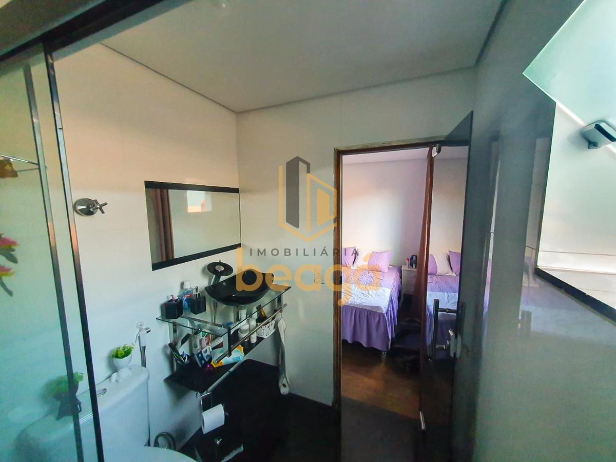 Casa, Arvoredo, 4 Quartos, 2 Vagas, 1 Suíte