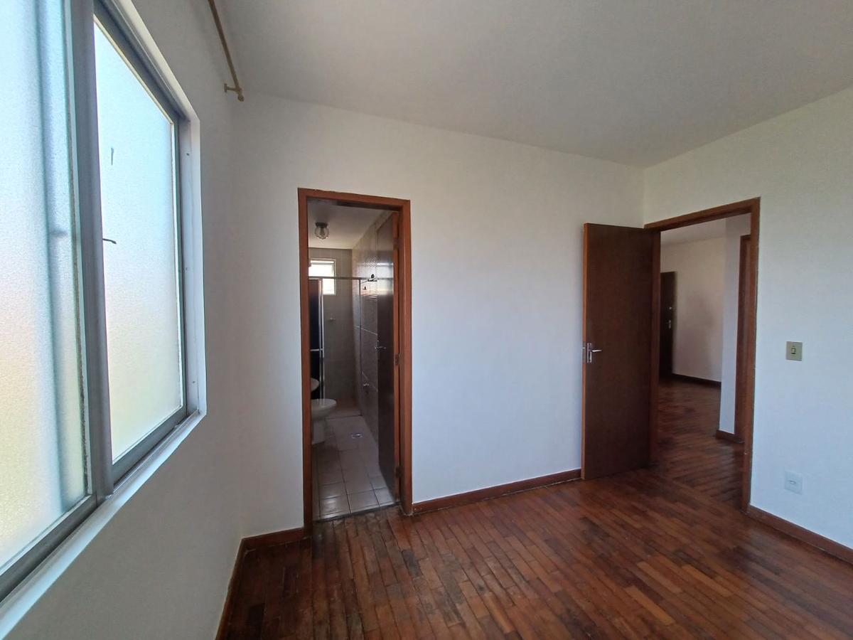 Apartamento, Floresta, 2 Quartos, 1 Vaga, 1 Suíte