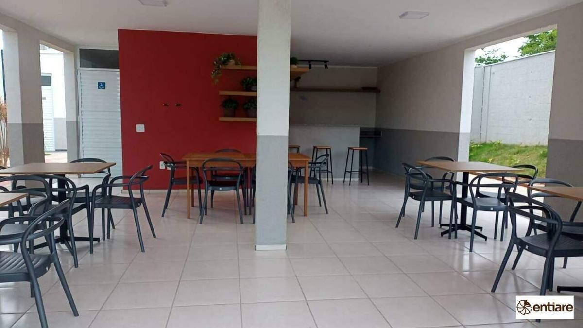 Apartamento, Jardim dos Comerciários, 2 Quartos, 1 Vaga