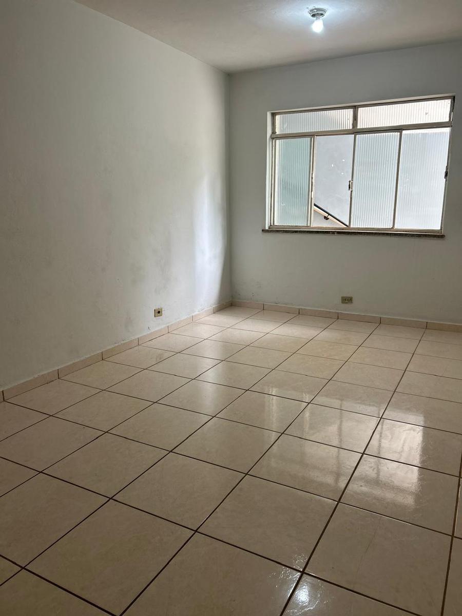 Casa, Centro, 3 Quartos, 0 Vaga, 1 Suíte