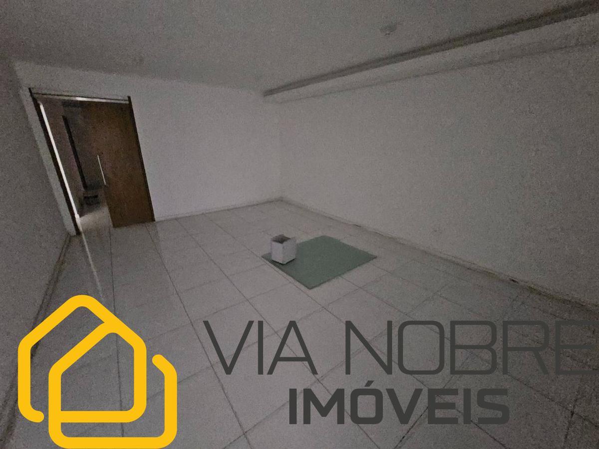 Sala, Barro Preto