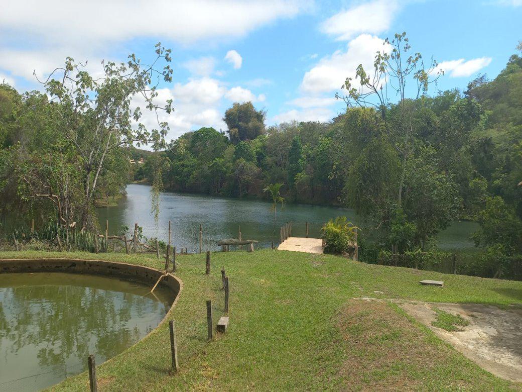 Casa em Condomínio, Estância das Amendoeiras, 5 Quartos, 2 Suítes