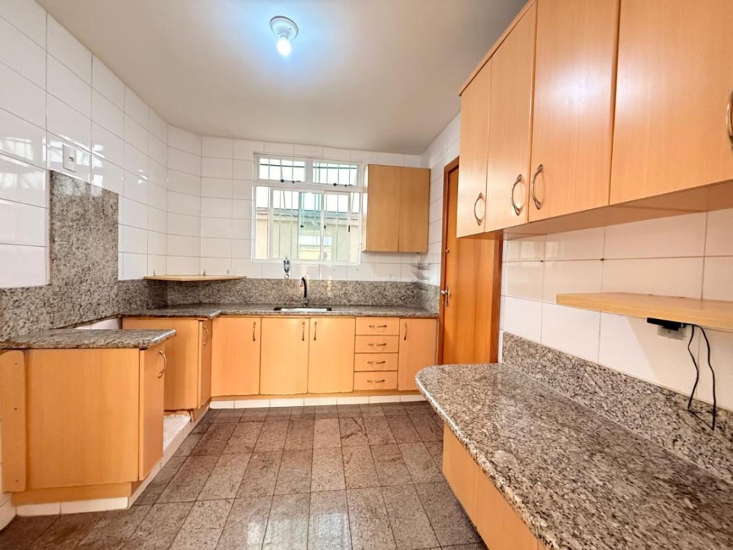 Apartamento, Funcionários, 4 Quartos, 2 Vagas, 1 Suíte