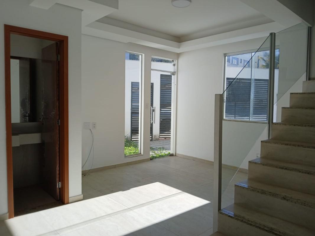 Casa, Planalto, 3 Quartos, 2 Vagas, 1 Suíte