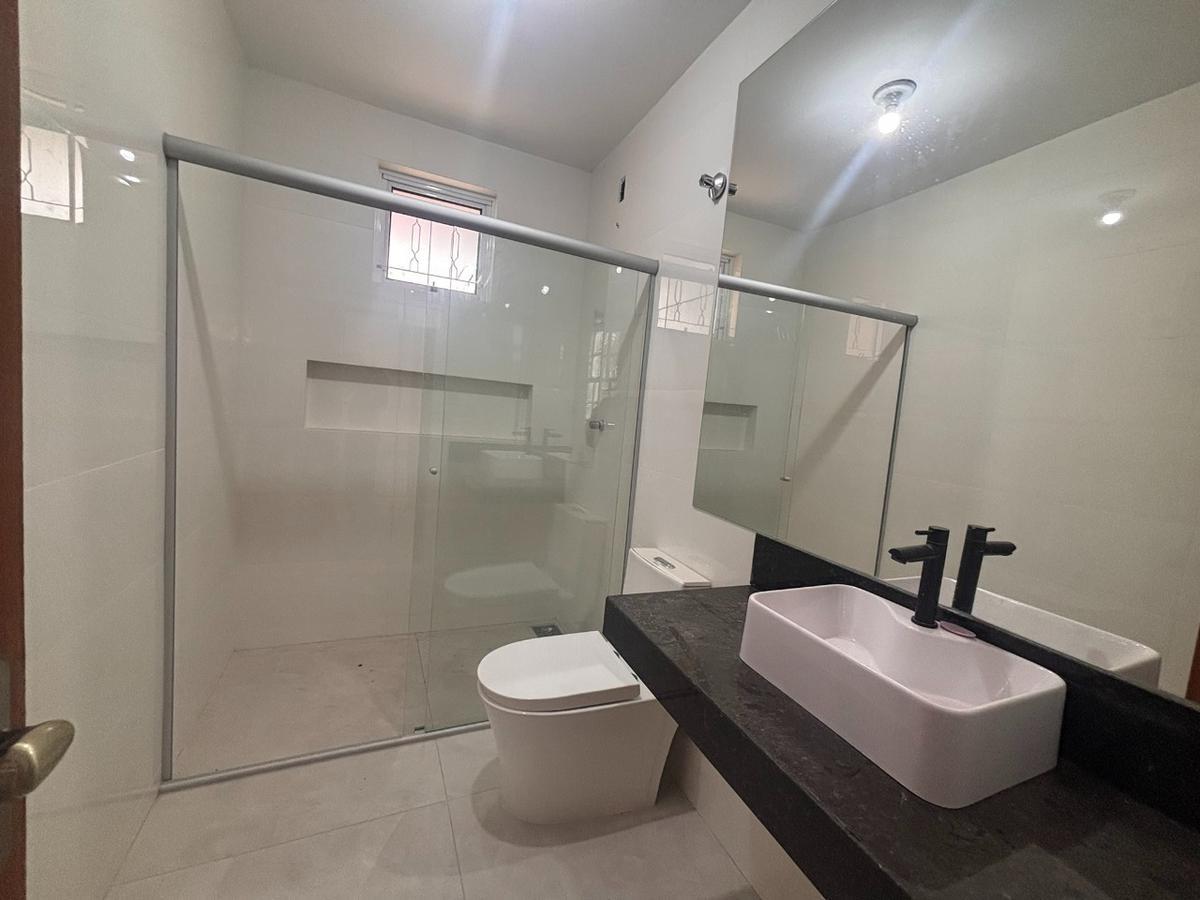 Casa, Planalto, 4 Quartos, 2 Vagas, 4 Suítes