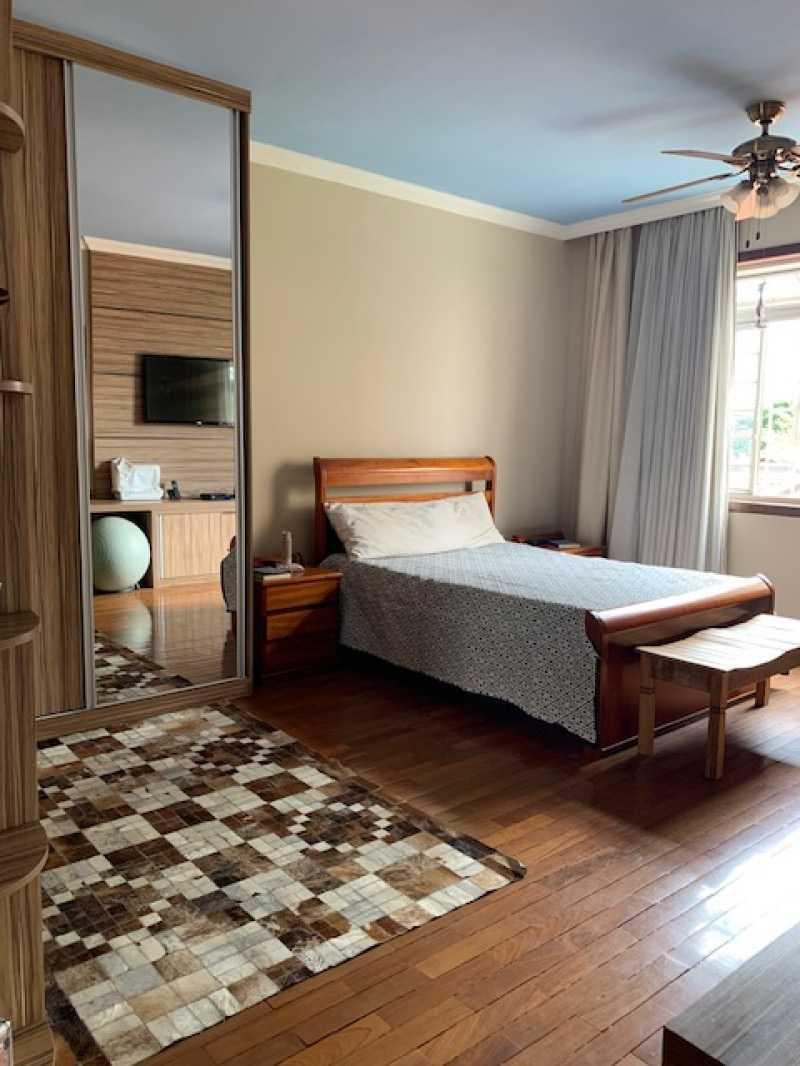 Casa, Castelo, 4 Quartos, 5 Vagas, 1 Suíte