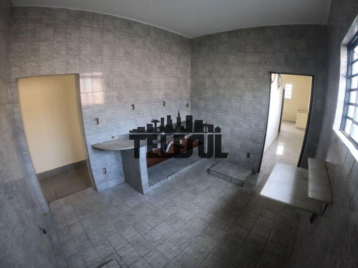 Casa, Jardim Sion, 3 Quartos, 0 Vaga, 1 Suíte