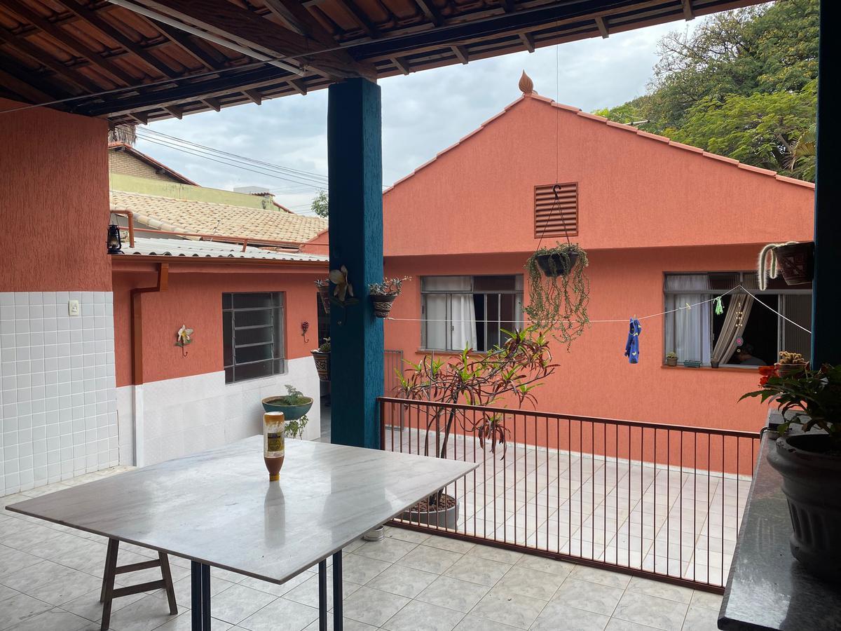 Casa, Itapoã, 3 Quartos, 3 Vagas, 1 Suíte