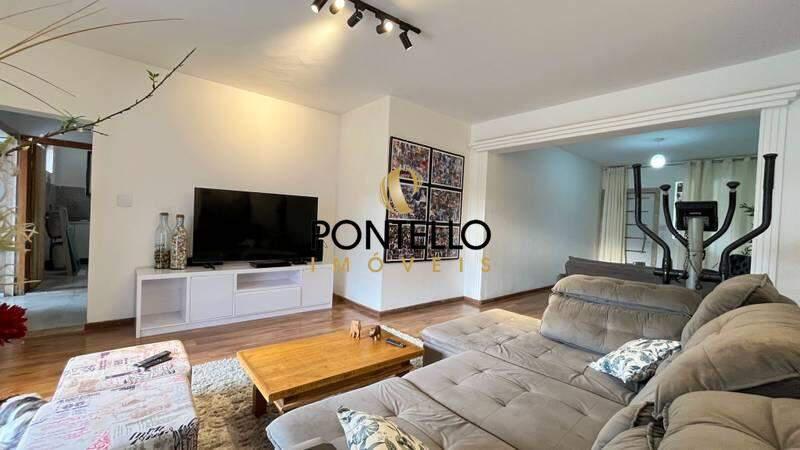 Casa, Castelo, 5 Quartos, 3 Vagas, 1 Suíte