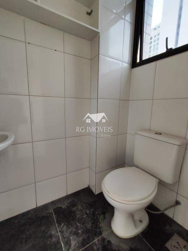 Andar, Estoril, 0 Quarto, 5 Vagas